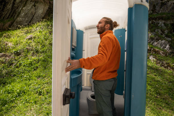 Best Temporary restroom rental  in Bakersfield Country Clu, CA